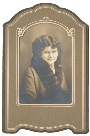 Vintage Photo Mat Frame Printable from KnickofTime.net