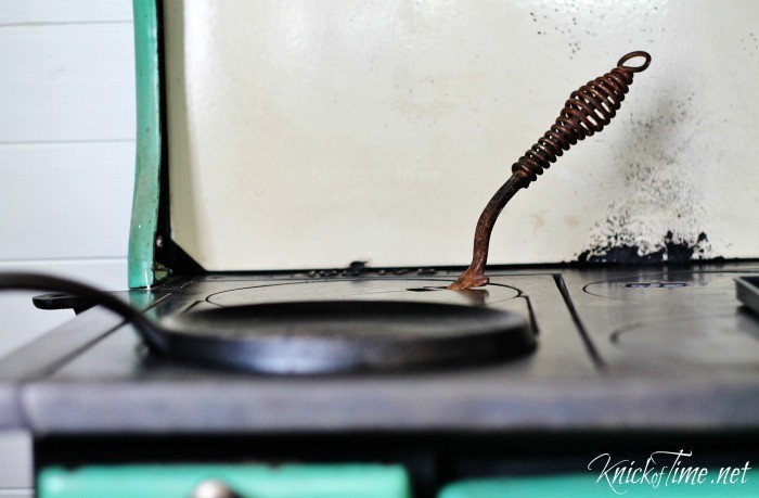 antique stove lid lifter