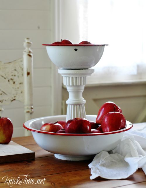 Enamelware Bowls Tiered Stand - KnickofTime.net
