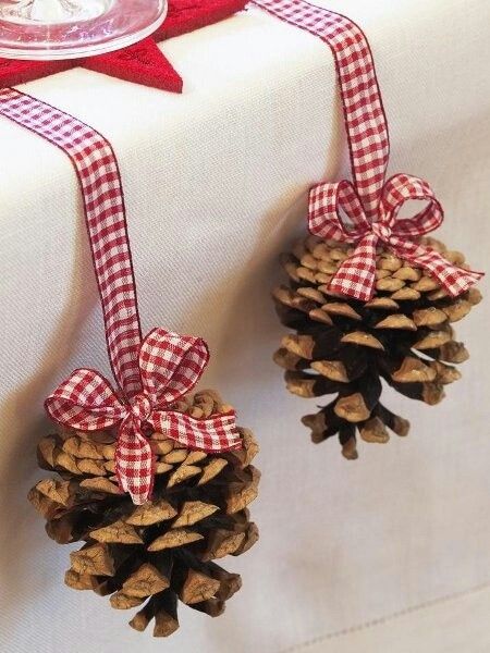 gingham ribbon and pine cones table decor