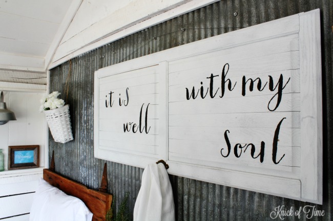 The easy way to make DIY large wall art signs - www.knickoftime.net