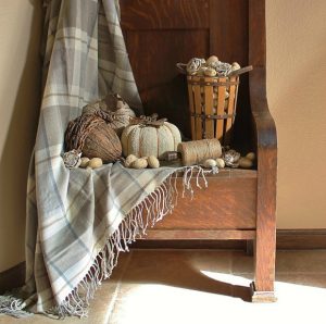 neutral fall decor for November decorating featured at Talk of the Town | www.knickoftime.net