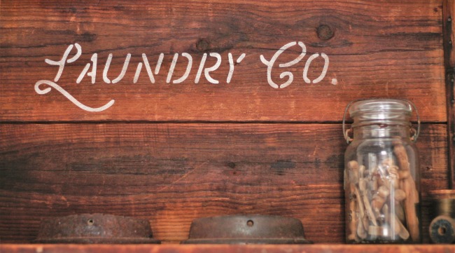 How to make a farmhouse style laundry room sign on salvaged wood | www.knickoftime.net