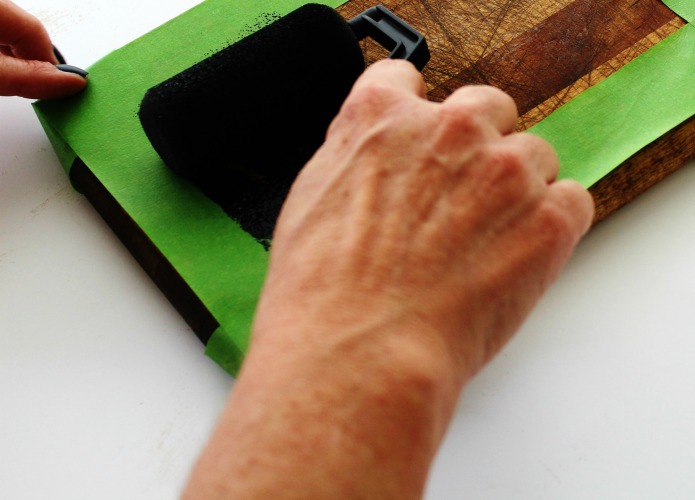 How to Make an Easy Vintage Cutting Board Kitchen Chalk Board | www.knickoftime.net