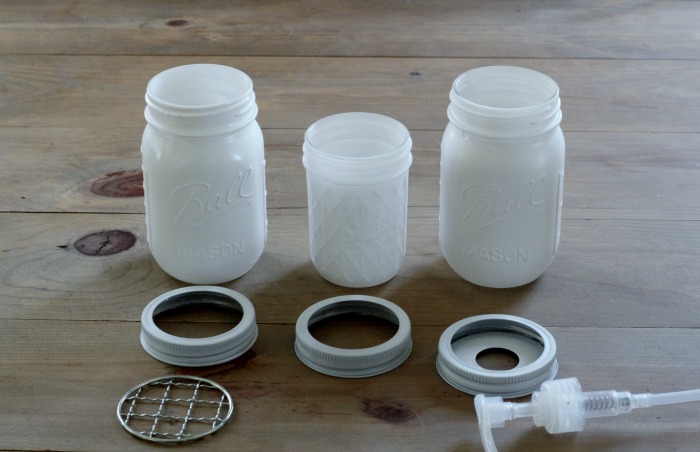 DIY Farmhouse Mason Jar Bathroom Set | www.knickoftime.net #KnickOfTime 