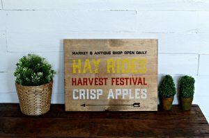 New Fall Farmhouse Decor: Chalk Couture Wood Sign by Knick of Time | knickoftime.net