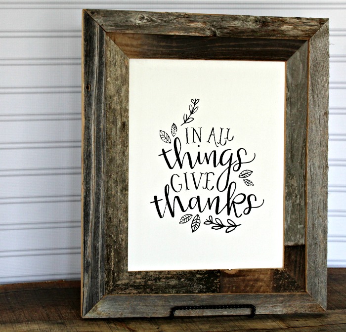Easy DIY Fall Chalkboard Sign: In all things give thanks | Chalking Series,Part 3 | knickoftime.net