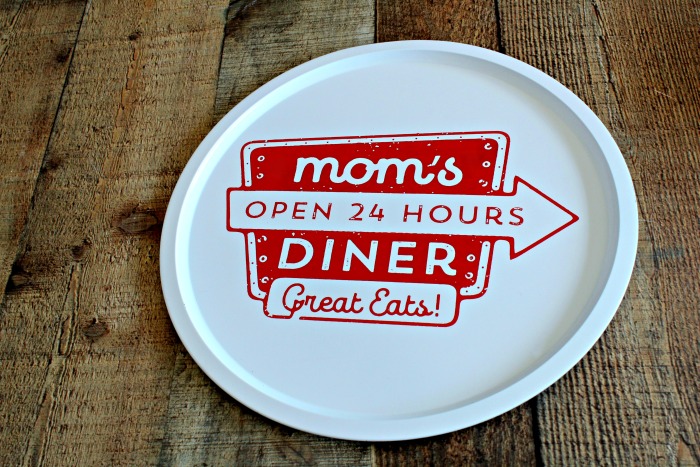 Create the cutest Mom's Diner Tray on a Dollar Tree Pizza Pan using Chalk Couture! It has such retro nostalgic charm. See how at Knick of Time / knickoftime.net
